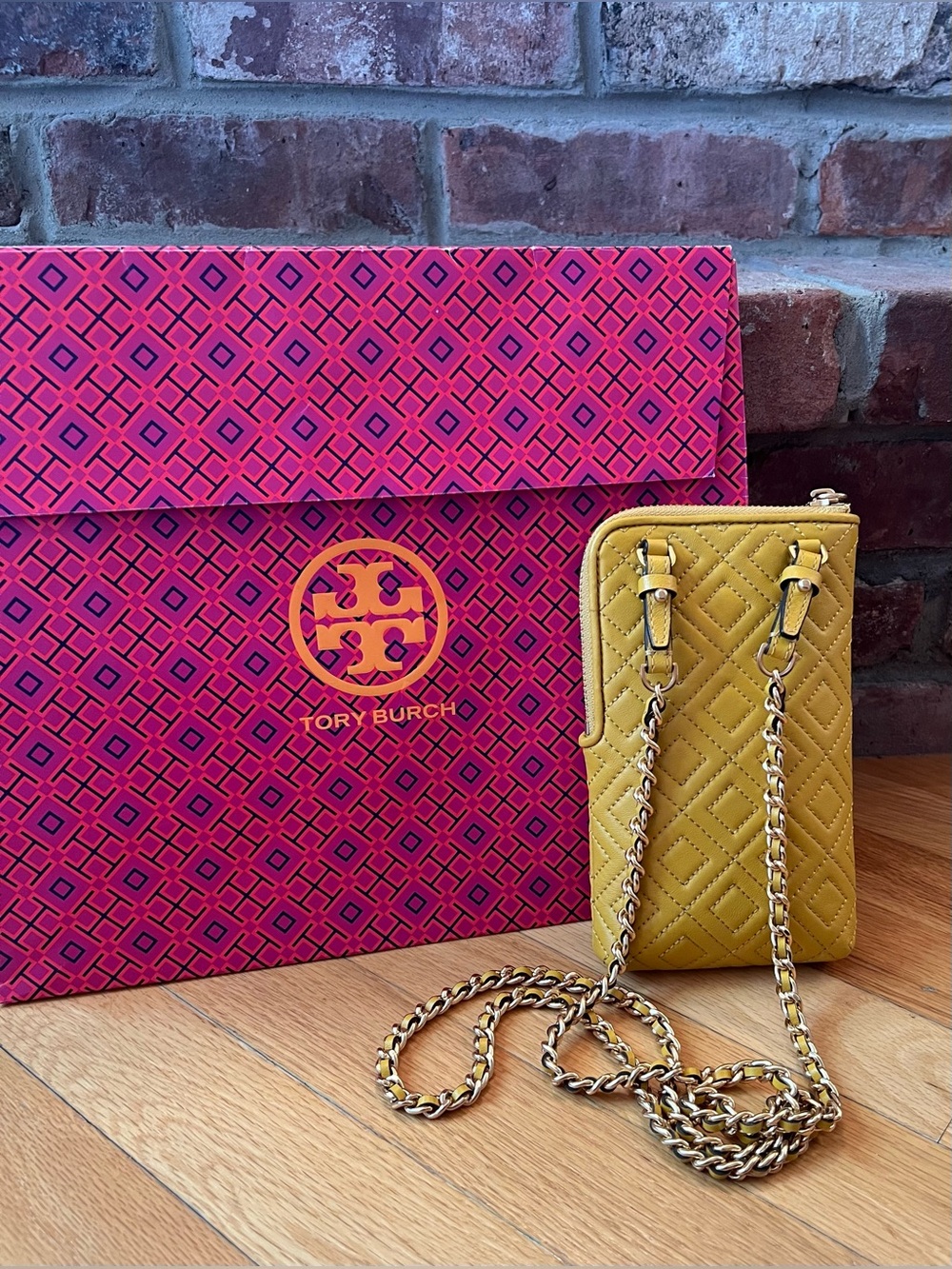 Tory Burch Yellow Leather Fleming Phone Crossbody Bag - Picture 2 of 12
